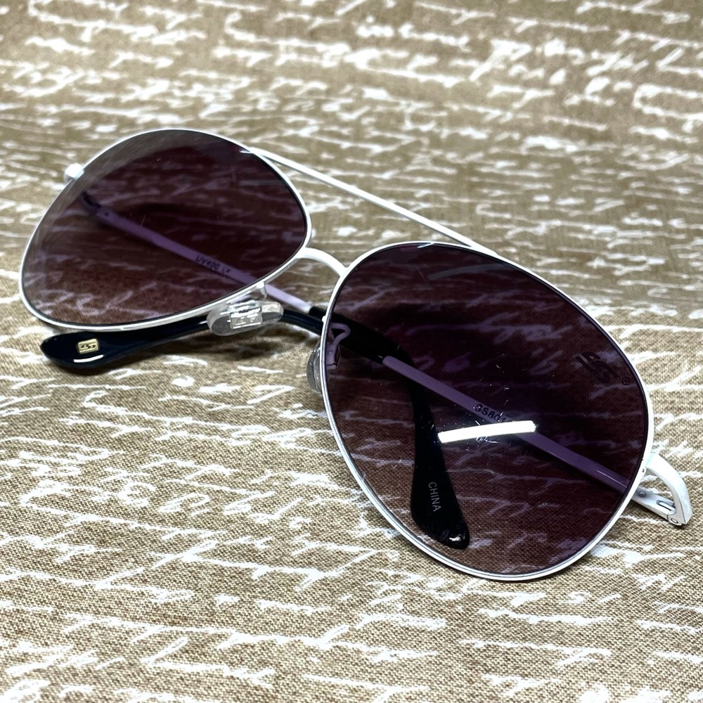 🍋 *BOGO* White Rimmed Aviators